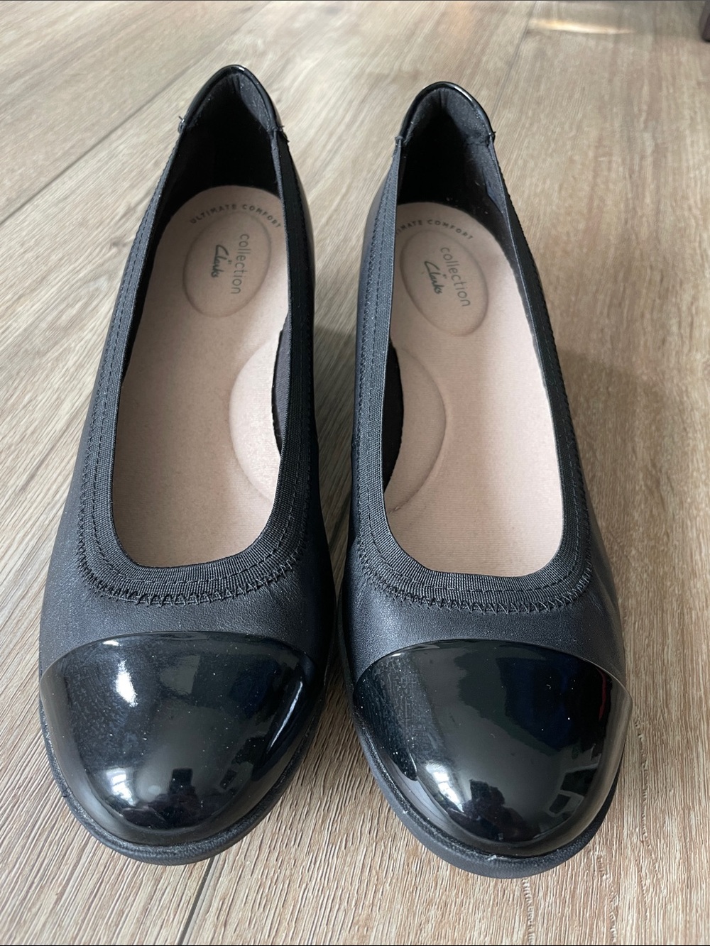 Clarks Elin Palm Black Cap Toe Wedge 22545 size 8.5